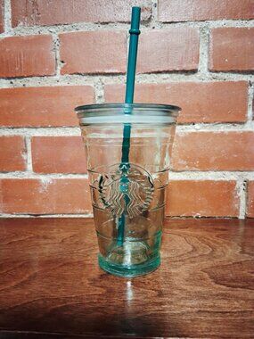 Starbucks Green Recycled Glass Cold Cup 16oz 473ml w' Lid & Straw Made in Spain